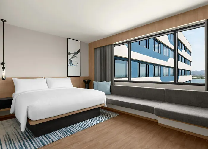 Hotel Fairfield By Marriott Cebu Mactan 4*