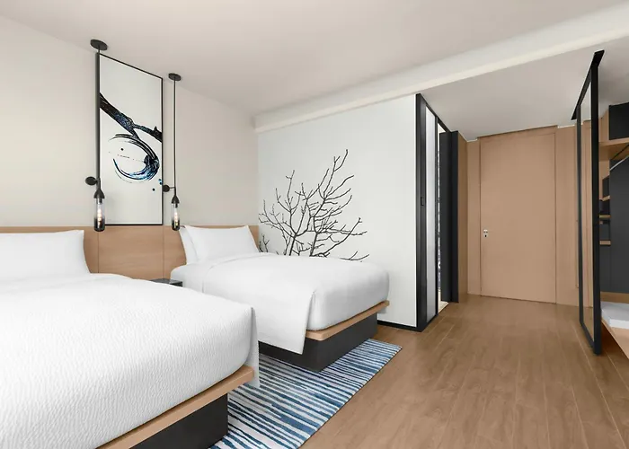 Hotel Fairfield By Marriott Cebu Mactan 4*